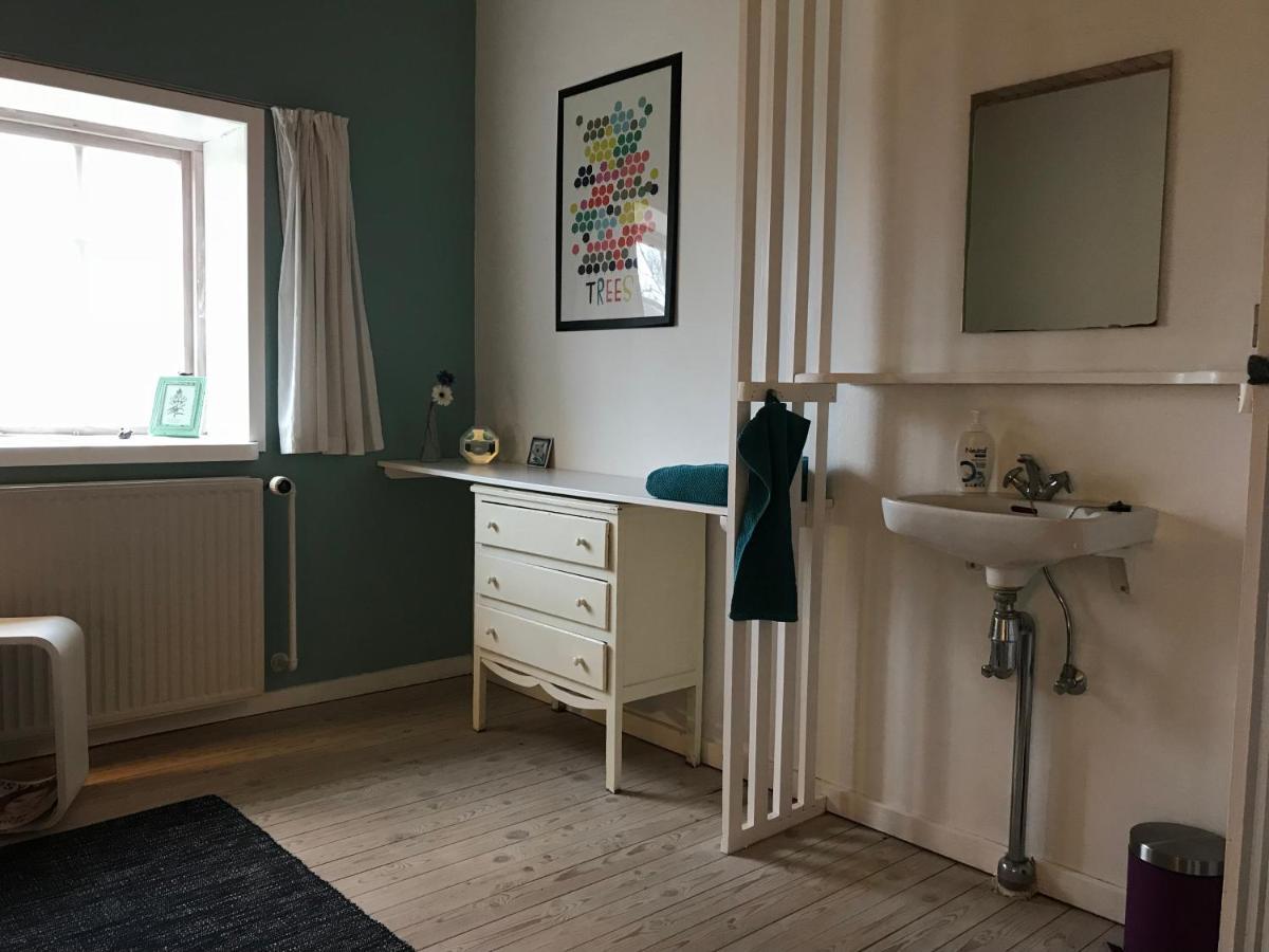 Bed and Breakfast Praestogaard Экстерьер фото